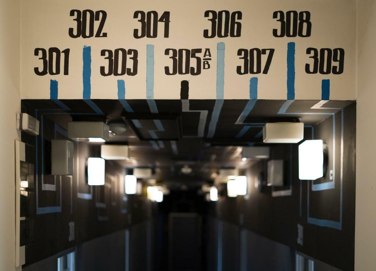 Transit Hotel Central Skopje Eksteriør bilde